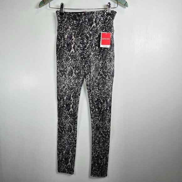 Spanx Faux Leather Snake Shine Leggings, Grey Snake, 20324R, Size Small - Picture 2 of 8